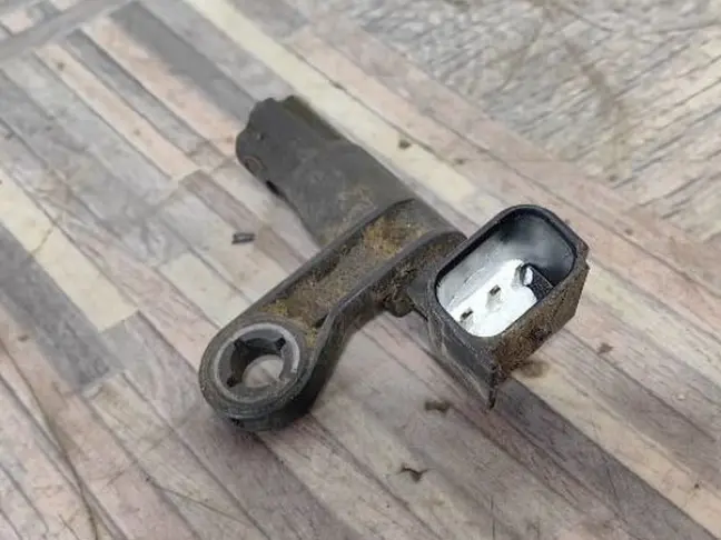 Датчик распредвала DISCOVERY 2.7 276DT