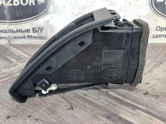 Дефлектор левый Land Rover Freelander 2 2.2