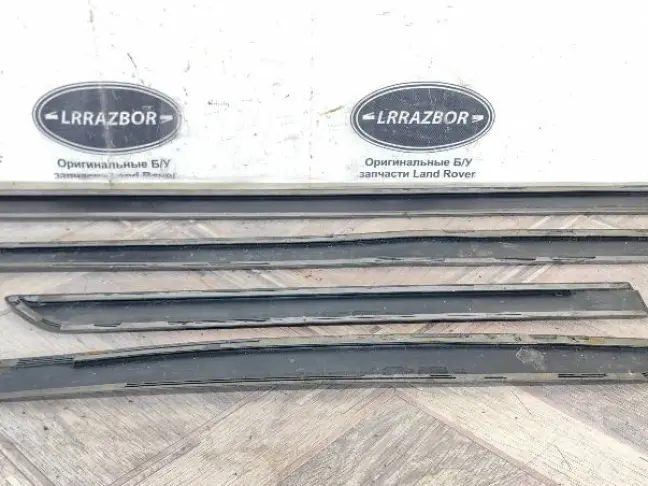 Молдинг двери комплект Land Rover Freelander 2 2.2