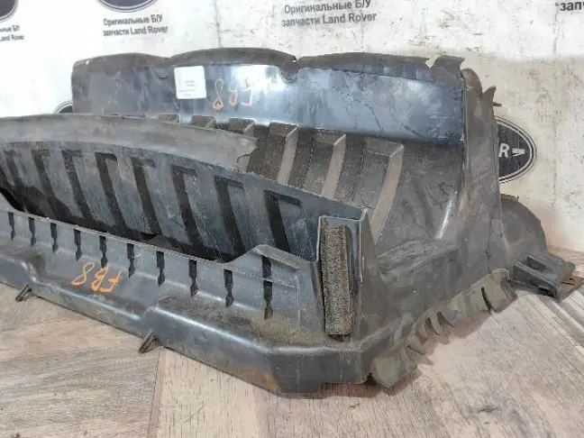 Диффузор радиатора  DISCOVERY 3 L319 4.4 448PN