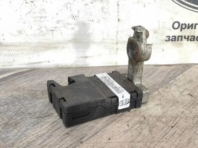 Клемма аккумулятора Land Rover Discovery 3 L319