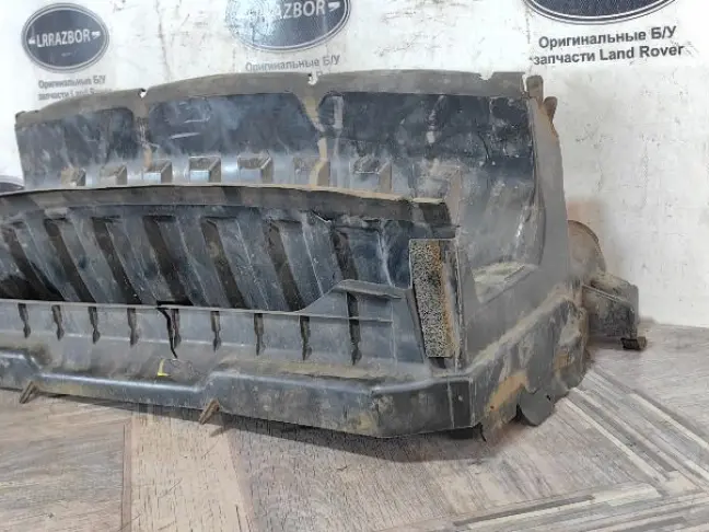 Диффузор радиатора  DISCOVERY 3 L319 2.7 276DT