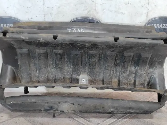 Диффузор радиатора  DISCOVERY 3 L319 2.7 276DT