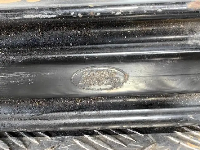 Усилитель переднего бампера DISCOVERY 3/4 L319