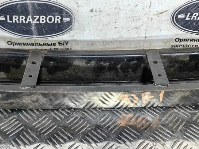 Усилитель переднего бампера DISCOVERY 3/4 L319