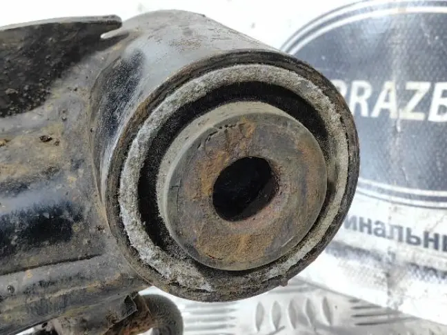 Рычаг задний верхний левый DISCOVERY 3 L319 05-14