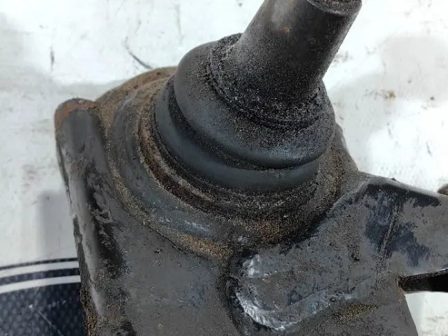 Рычаг передний нижний правый DISCOVERY 3/4 L319