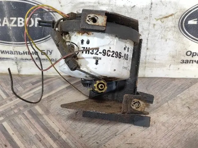 Корпус топливного фильтра Range Rover Sport L320