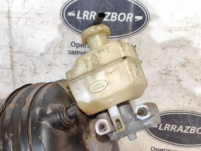 Вакуумник тормозной DISCOVERY 3 L319 05-09 4.4