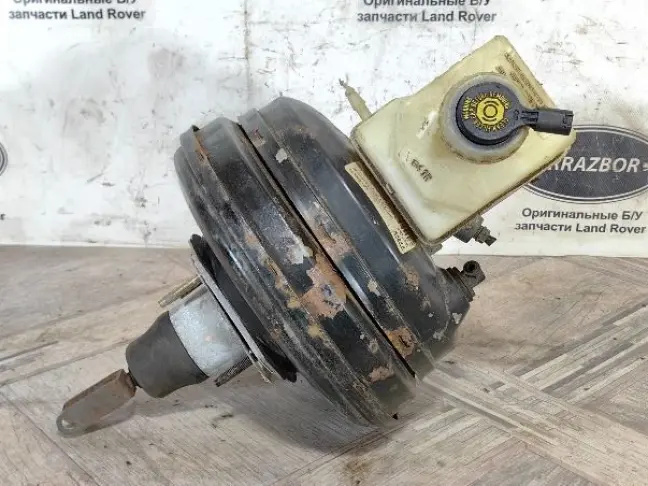 Вакуумник тормозной DISCOVERY 3 L319 05-09 4.4