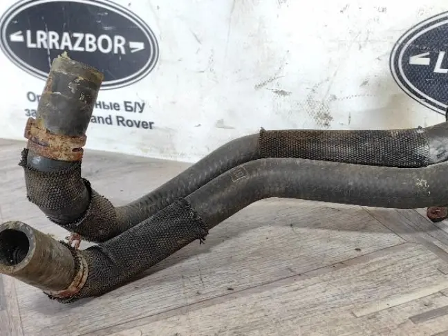 Патрубок охлаждения Discovery 3 4.4 448PN