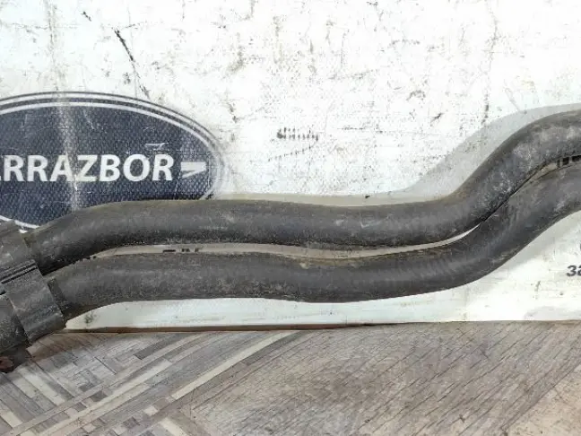 Патрубок охлаждения Discovery 3 4.4 448PN