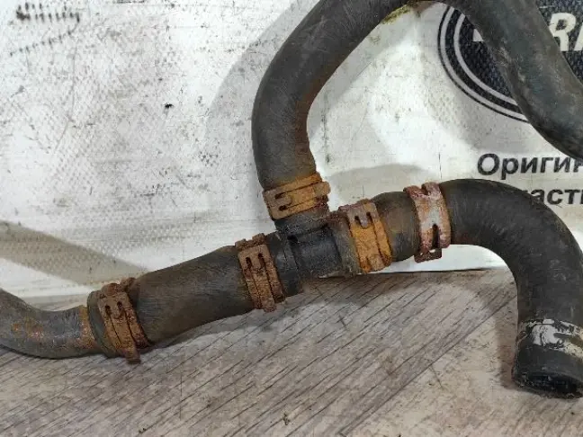 Патрубок охлаждения Range Rover Sport 4.4 448PN