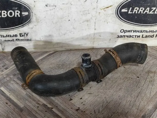 Патрубок радиатора  Range Rover Spor L320 4.4