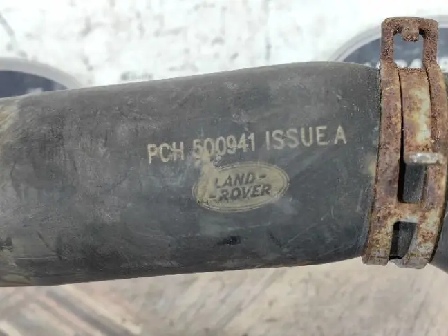 Патрубок радиатора  Range Rover Spor L320 4.4