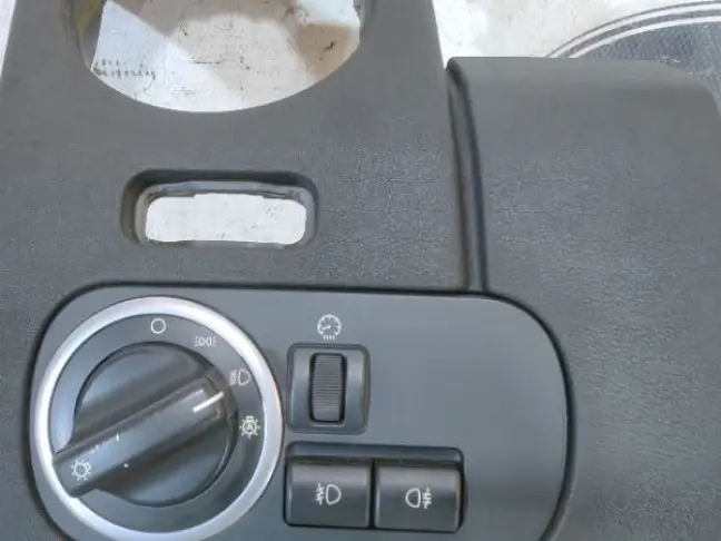 Вставка в торпеду левая DISCOVERY 4 L319