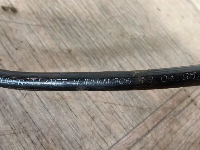 Топливная трубка  DISCOVERY 3 L319 2.7