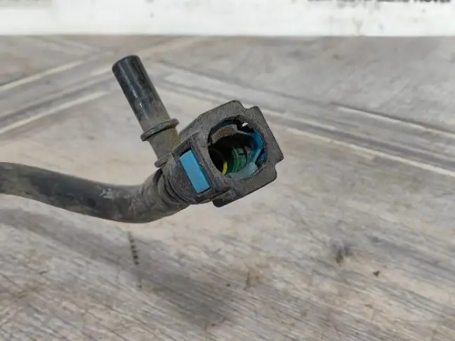 Топливная трубка  DISCOVERY 3 L319 2.7