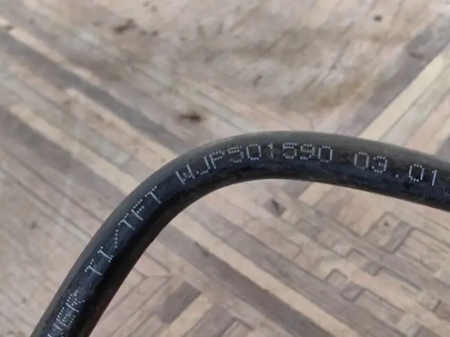 Трубка подающая топлива DISCOVERY 3 2.7 дизель