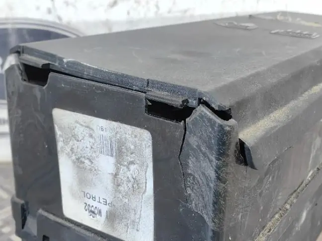 Блок предохранителей под капот DISCOVERY 3 L319