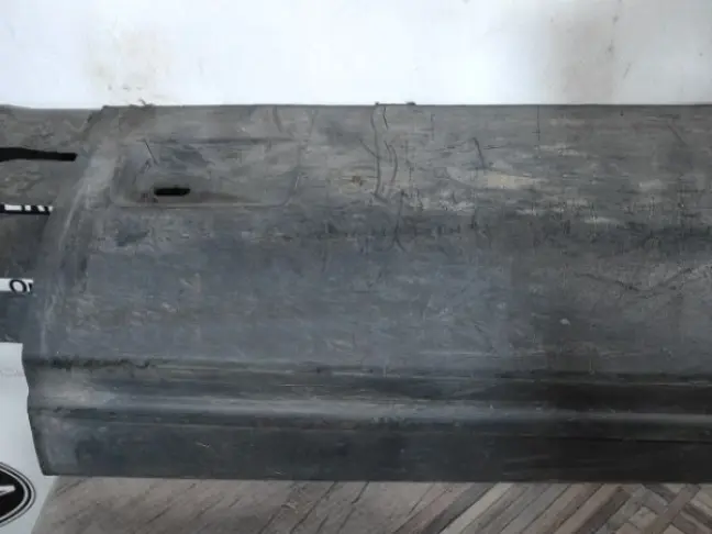 Молдинг порога правый DISCOVERY 3/4 L319 05-15