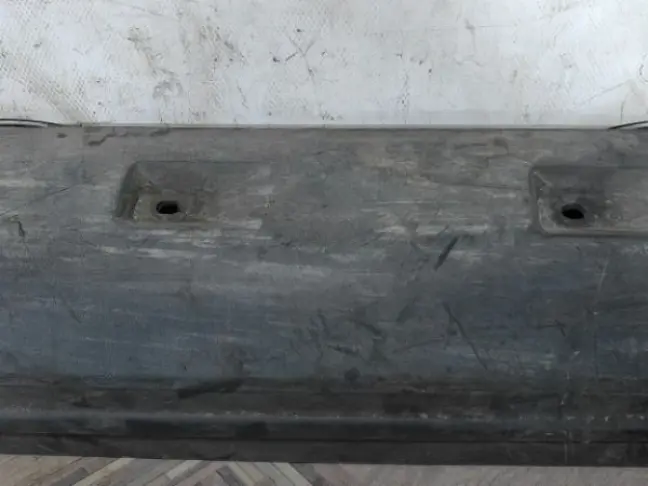 Молдинг порога правый DISCOVERY 3/4 L319 05-15