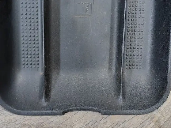 Вставка в подлокотник Land Rover Discovery 3 L319