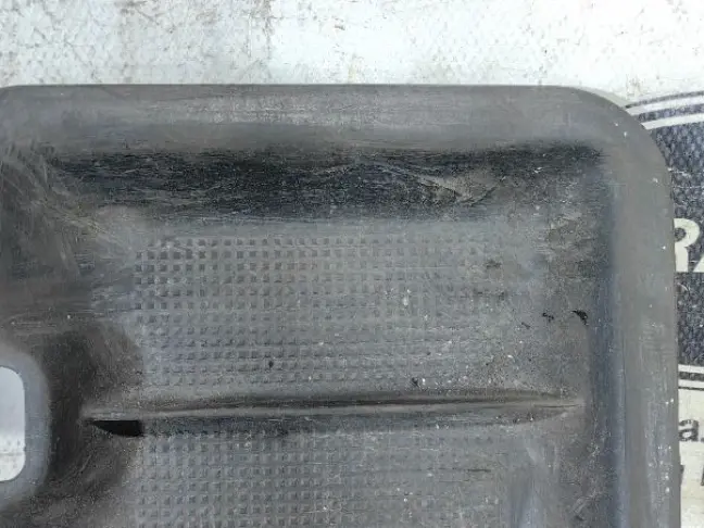 Вставка в подлокотник Land Rover Discovery 3 L319