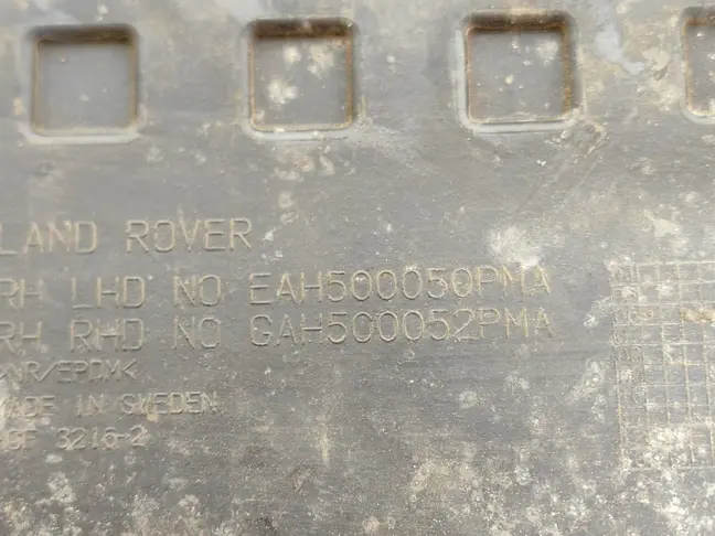 Коврик передний правый оригинал DISCOVERY 3/4 L319