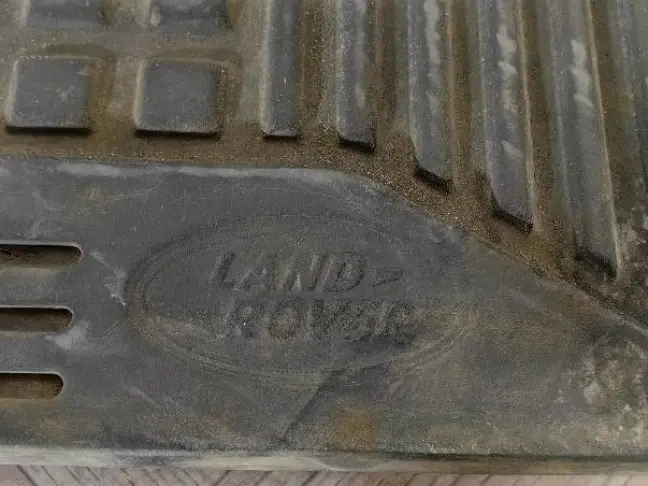 Коврик передний правый оригинал DISCOVERY 3/4 L319