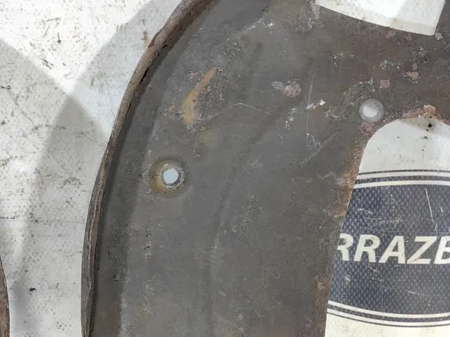 Кожухи тормозного диска Land Rover Discovery 2.7