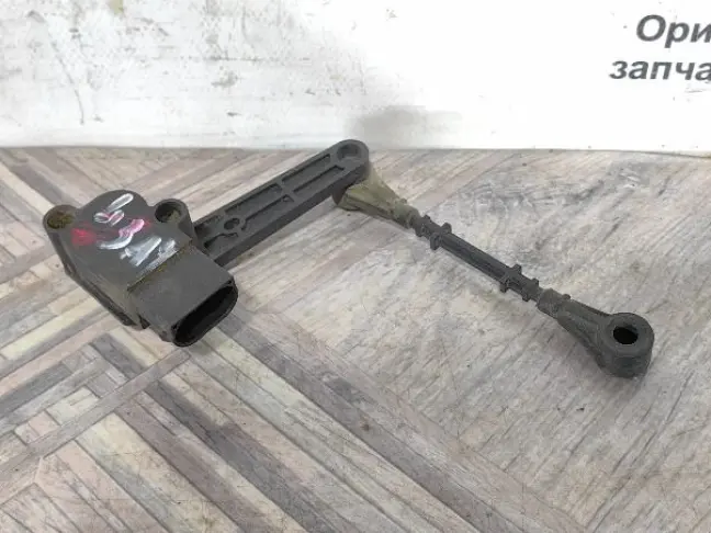 Датчик кузова задний DISCOVERY 4 L319 3.0