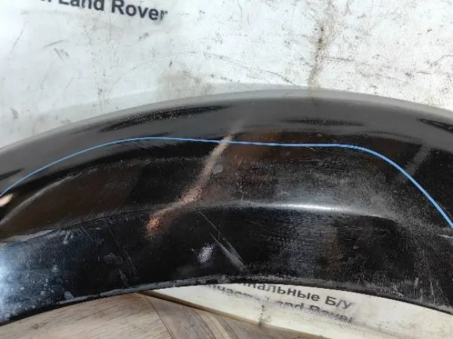 Молдинг заднего крыла правого DISCOVERY 3 L319