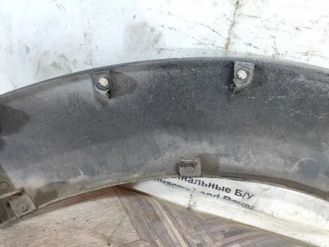 Молдинг заднего крыла правого DISCOVERY 3 L319