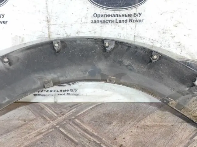 Молдинг заднего крыла правого DISCOVERY 3 L319