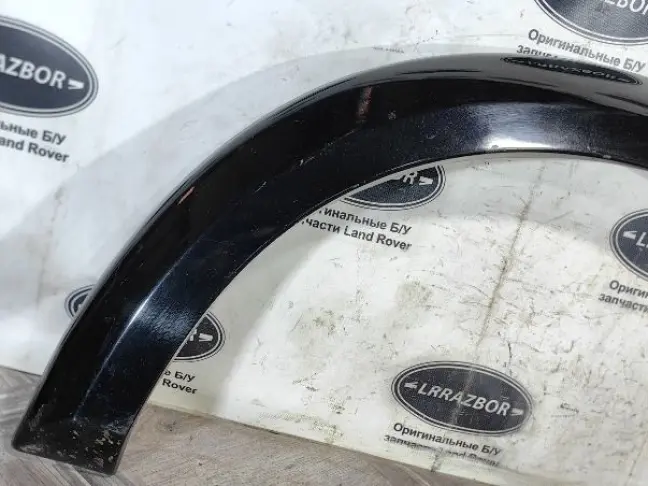 Молдинг переднего правого крыла DISCOVERY 3 L319