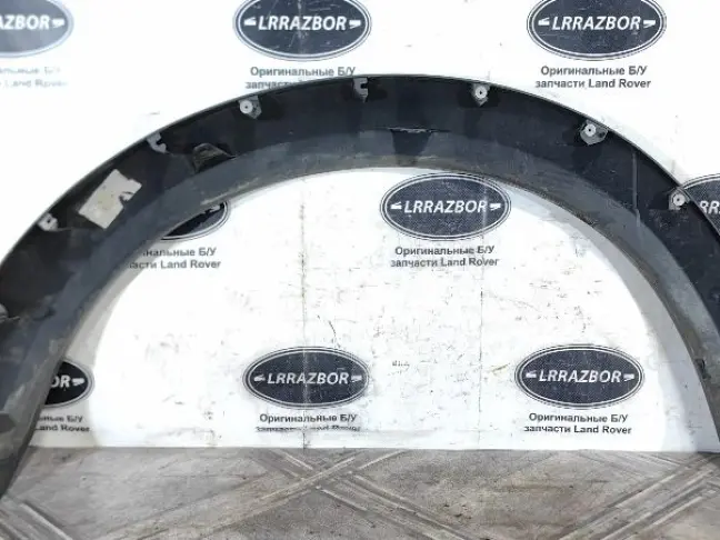 Молдинг переднего правого крыла DISCOVERY 3 L319