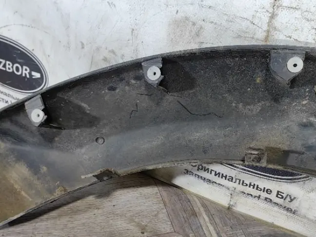 Молдинг заднего крыла левого DISCOVERY 3 L319