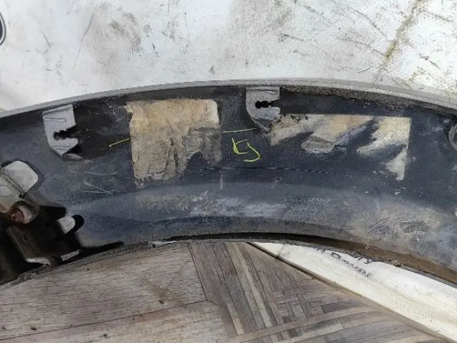 Молдинг заднего крыла левого DISCOVERY 4 L319