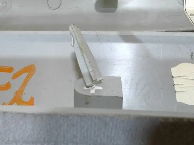 Обшивки стоек перед DISCOVERY 3 L319  2004 - 2009