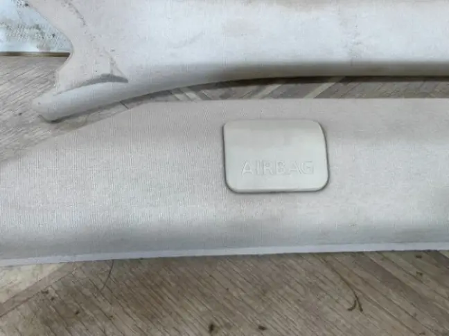 Обшивки стоек перед DISCOVERY 3 L319  2004 - 2009