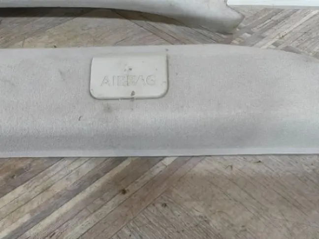 Обшивки стоек перед DISCOVERY 3 L319  2004 - 2009