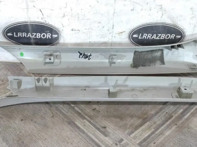 Обшивки стоек перед DISCOVERY 3 L319  2004 - 2009