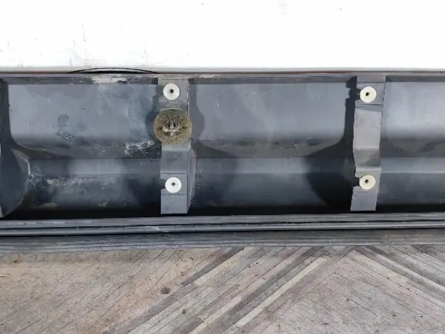 Молдинг передний правый  Range Rover Sport L320
