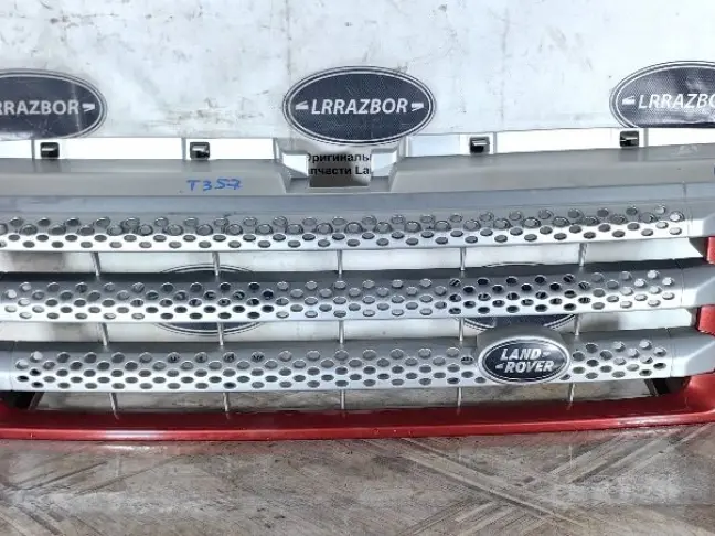 Решетка радиатора Range Rover Sport L320