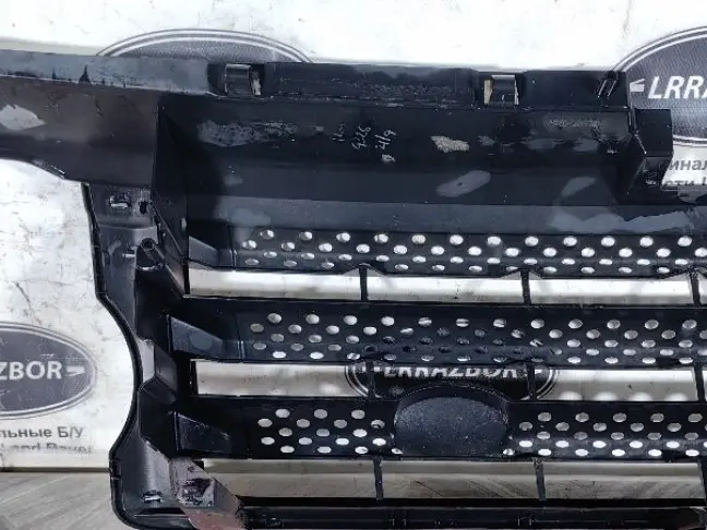 Решетка радиатора Range Rover Sport L320