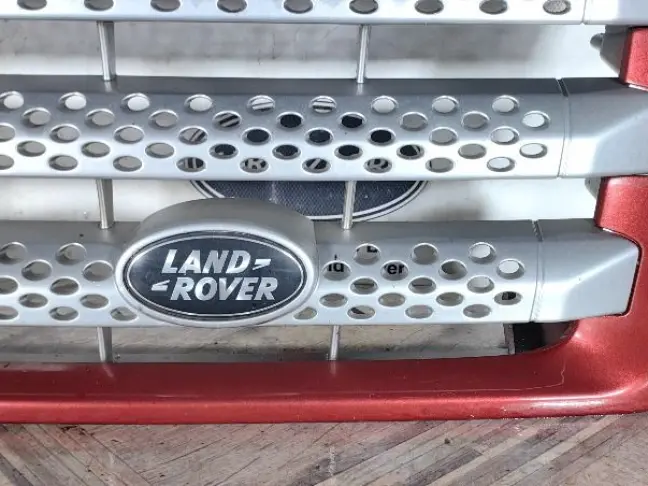 Решетка радиатора Range Rover Sport L320