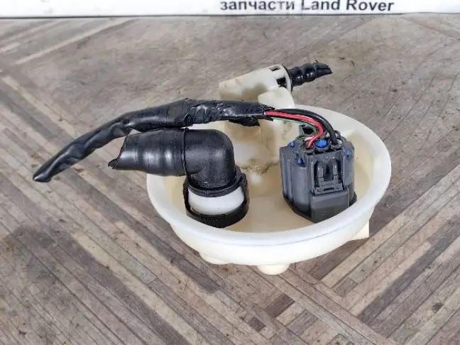 Крышка бака с фишкой Range Rover Sport L320 05-09