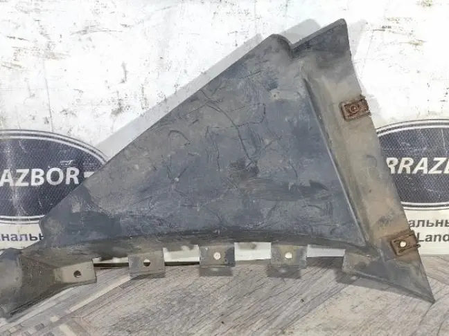 Треугольник подкрылка левый Range Rover L322 05-12