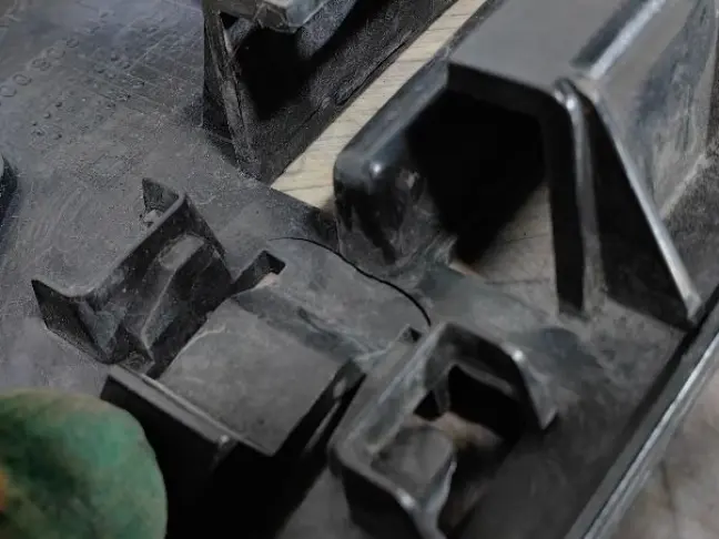 Кронштейн бампера левый Range Rover L322 02-05